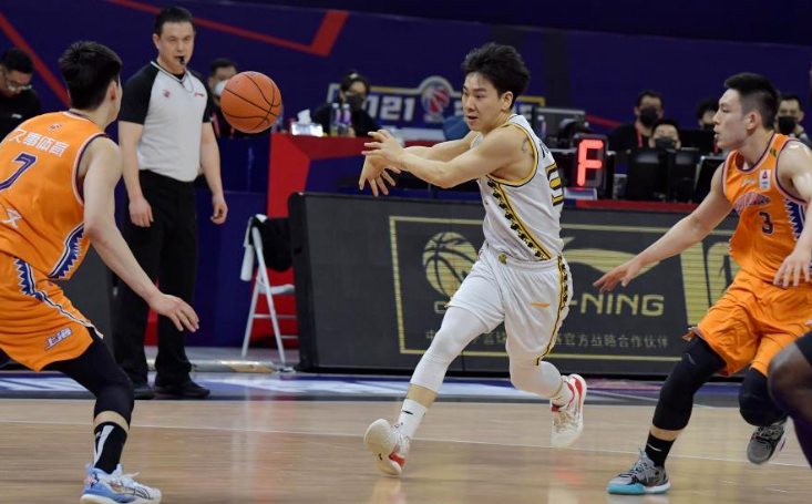 窗口期克里夫兰骑士备战意甲，官宣签约细节曝光，压力陡增，控场能力受关注(法兰西内战摘抄)-AYX SPORTS