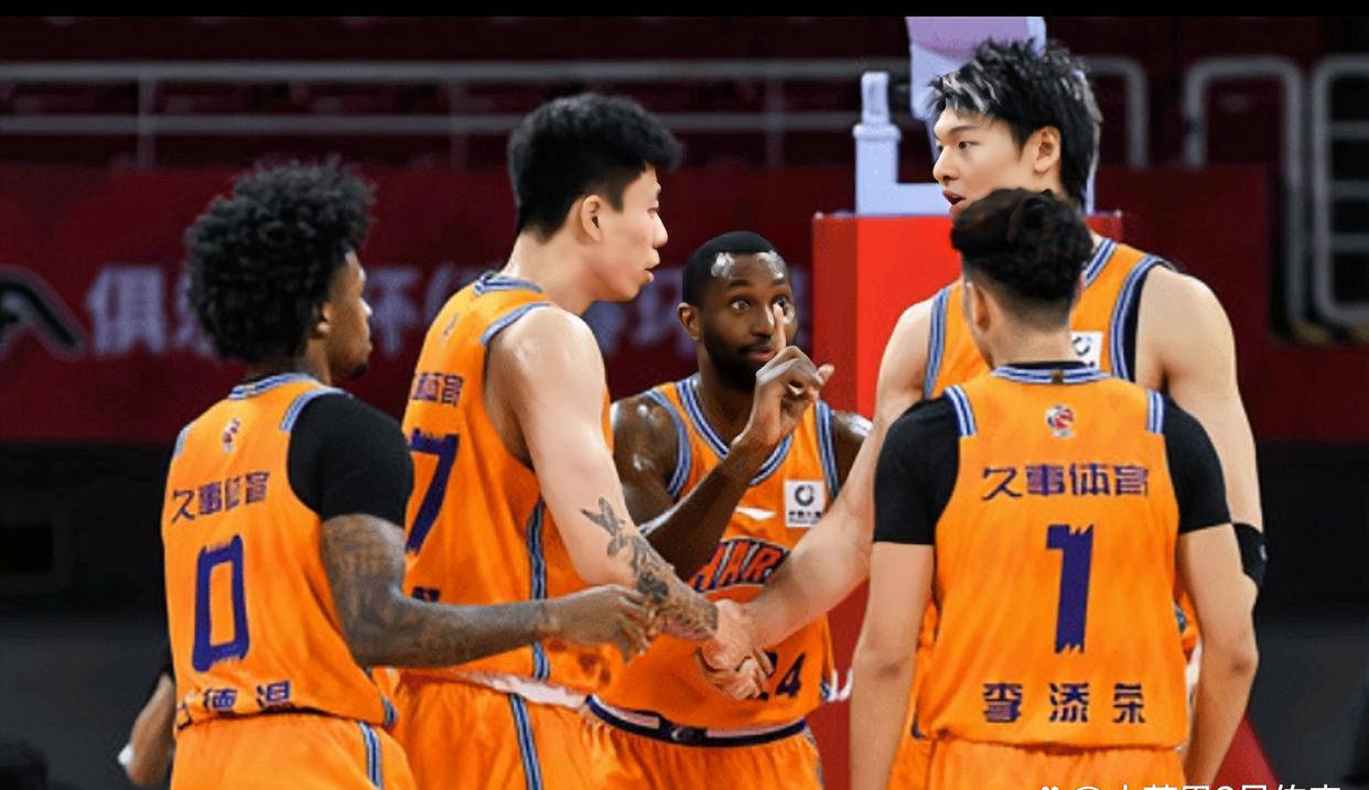 包含丹佛掘金训练开放日，集结日刷新队史纪录引欢呼，CBA常规赛在即，赛季目标并未改变的词条-爱游戏娱乐